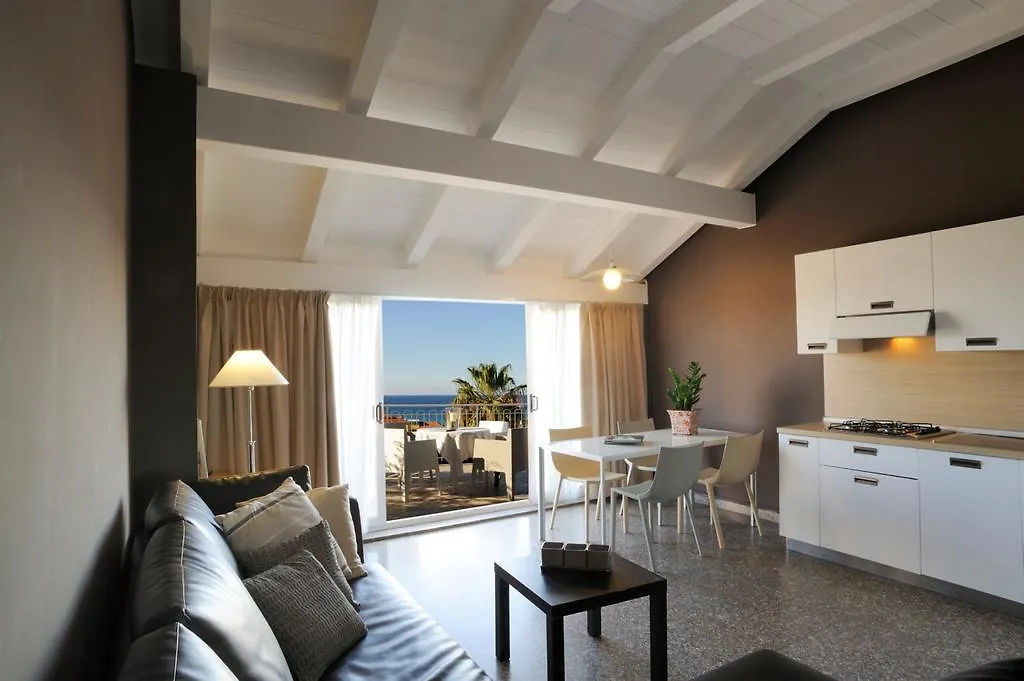 Residence Oliveto Ceriale 3*,
