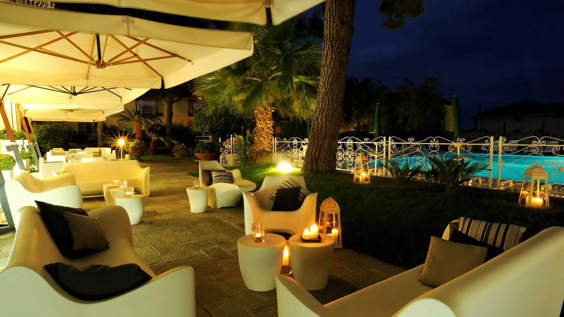 Residence Oliveto Ceriale 3*,