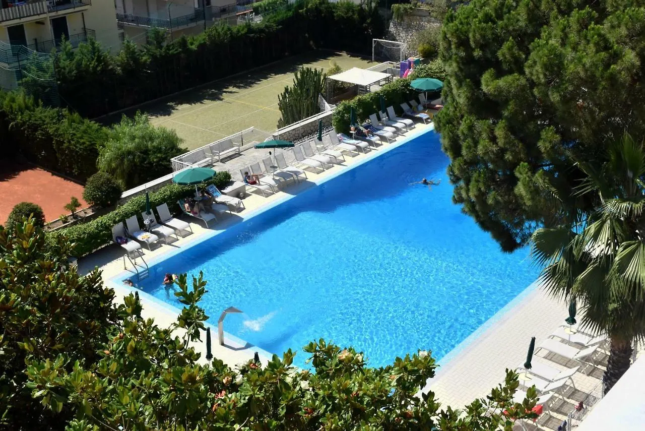 *** Appart hôtel Residence Oliveto Ceriale Italie