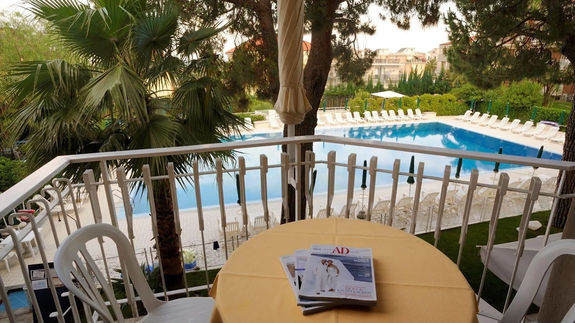 Residence Oliveto Ceriale 3*,  Italy